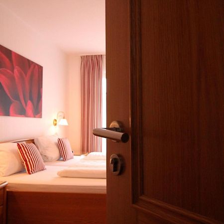 Hotel Waldgasthof Schoening Friesoythe Habitación foto